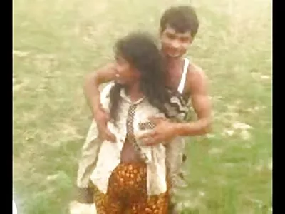हीलिंग टच व्हिडिओ (जॉनी सिन्स, कोर्टनी टेलर)