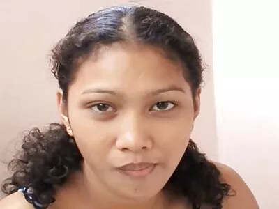 या व्हिडिओवर चोखून घ्या (निक्की क्रूझ)