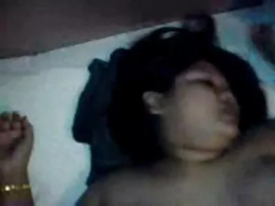 डायना लॉरेन आणि रोको रीड एका कौगरने मोहात पाडले