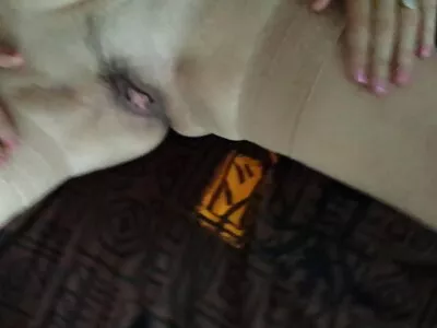 घरगुती अश्लील व्हिडिओ बनवण्यासाठी पुरेसे खडबडीत (शे गोड)